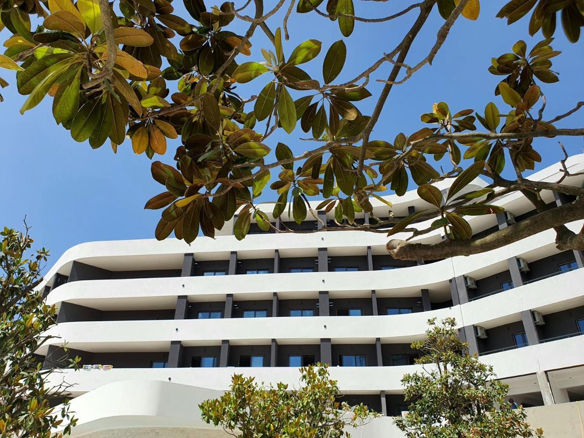 Montenegrina & Hotel 4*